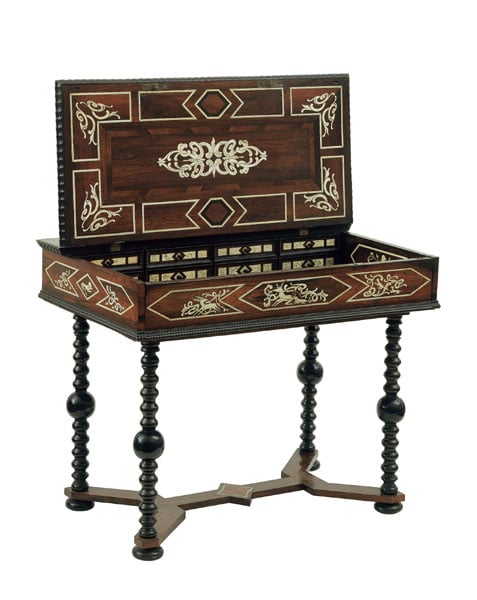 Armorial Travelling Desk