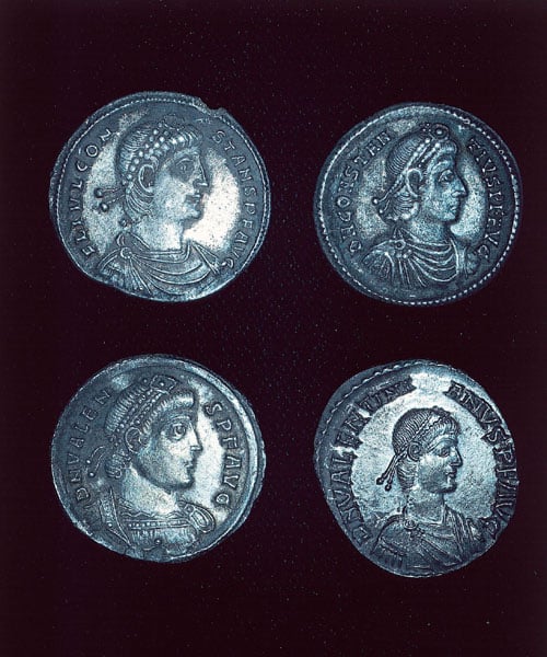 The Stanchester Hoard of 1196 Roman Coins