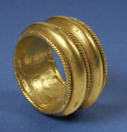 Hevingham Torc Ring