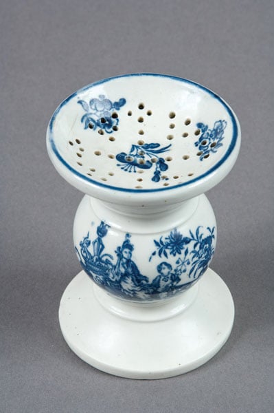 Godden collection of Caughley porcelain